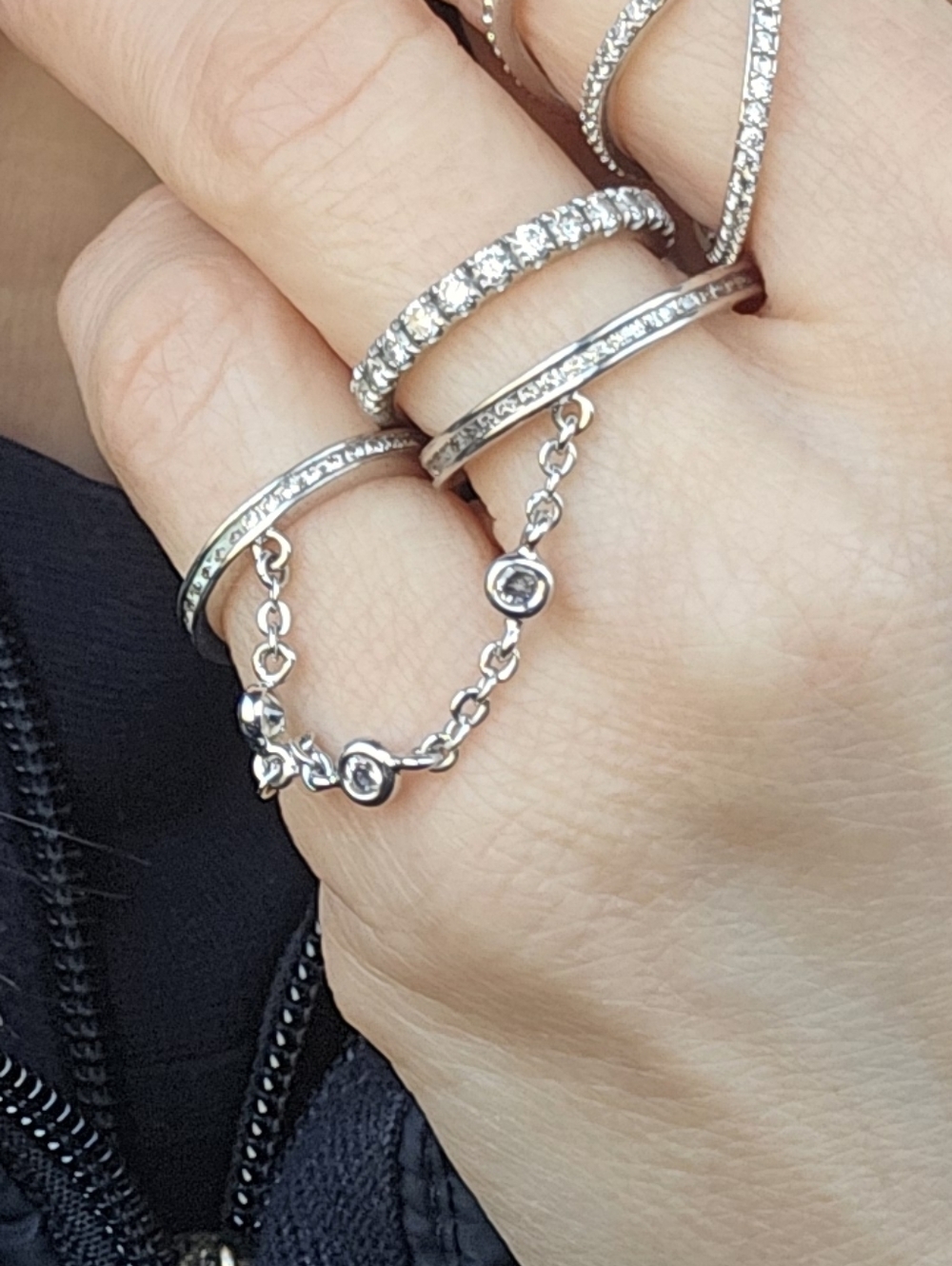 Henri Bendel Silver Luxe Uptown Twin Linked Chain Ring with Pavé Accents - Picture 2 of 12